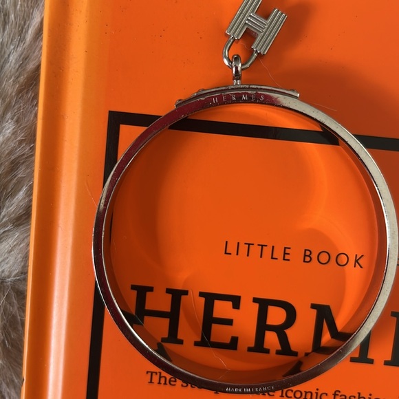 LOW START HERMES Kelly Bangle with Padlock tan Leather Silver - Picture 5 of 6